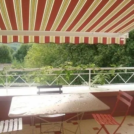 House De La Terrasse *